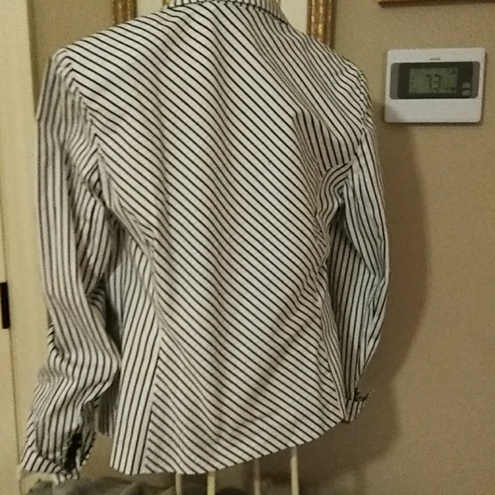 ๐๐๐ Jones of New York jacket๐๐๐๐ - Picture 6 of 7